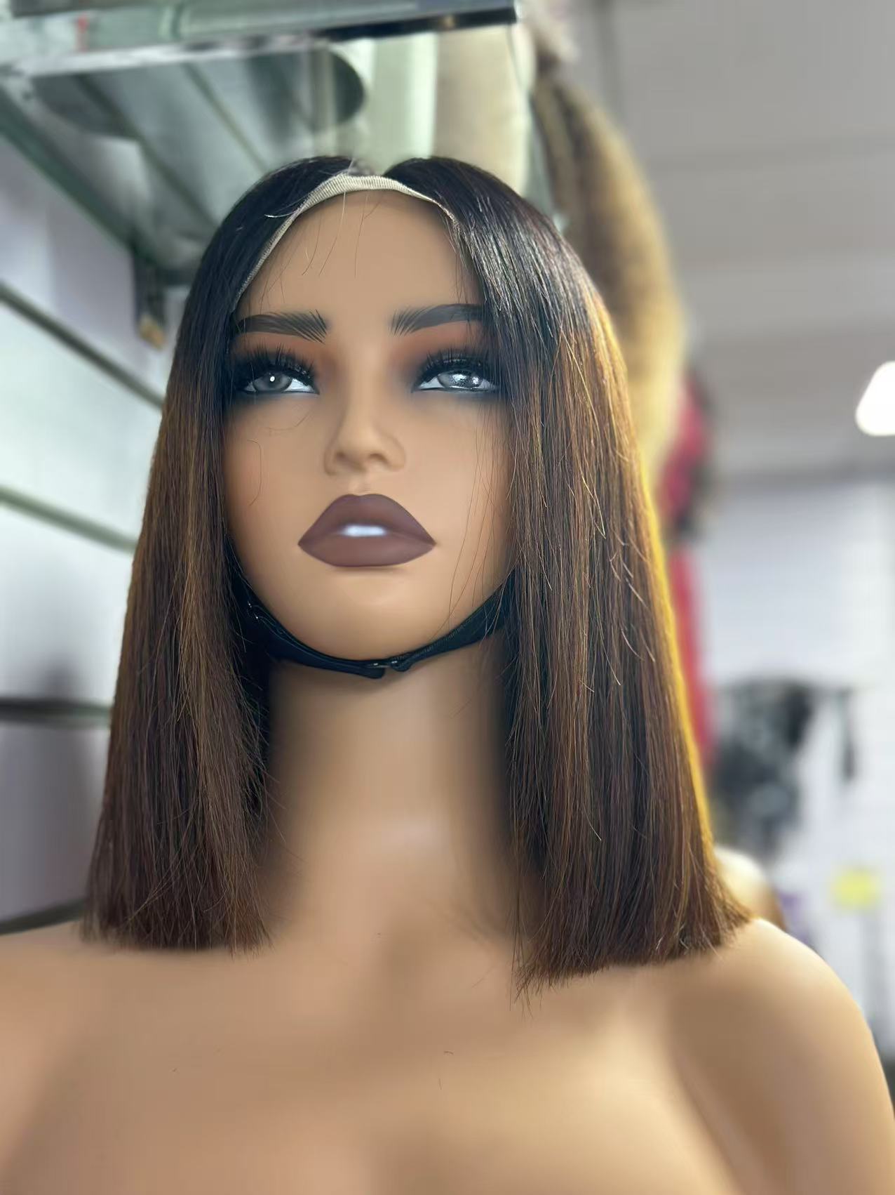 100% Vietnamese bone straight bob wig with 5*5 closure . 12 inches color 1b/4